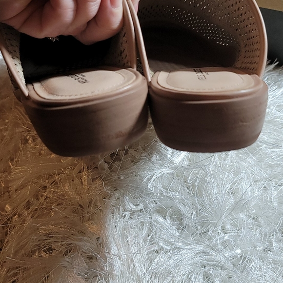 Kelsi Dagger Brooklyn Shoes - Picture 6 of 7